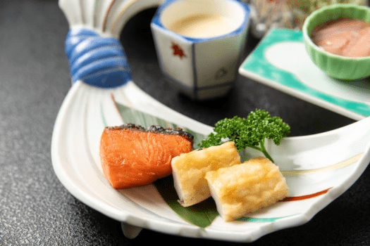 湯野温泉 芳山園 〈DPプラン〉【朝食のみ】　地元食材を活かした和朝食と、湯野の名湯で至福のひとときを