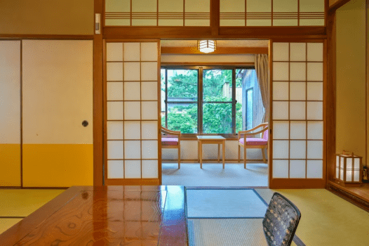 湯野温泉 芳山園 【離れ】日本庭園側　--松--　～温泉内風呂付客室～