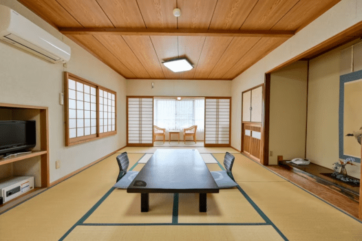 湯野温泉 芳山園 【本館2階（階段利用）】～お風呂なしお部屋タイプ～