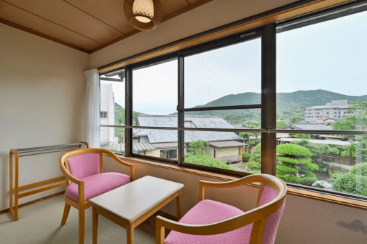 湯野温泉 芳山園 【本館2階（階段利用）】～お風呂なしお部屋タイプ～