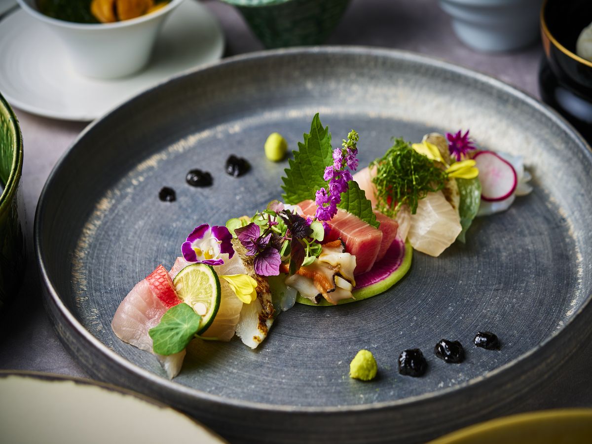 ホテルニューアカオ 【プレミアム/和食】厳選食材を使用した和食コース。全室オーシャンビュー