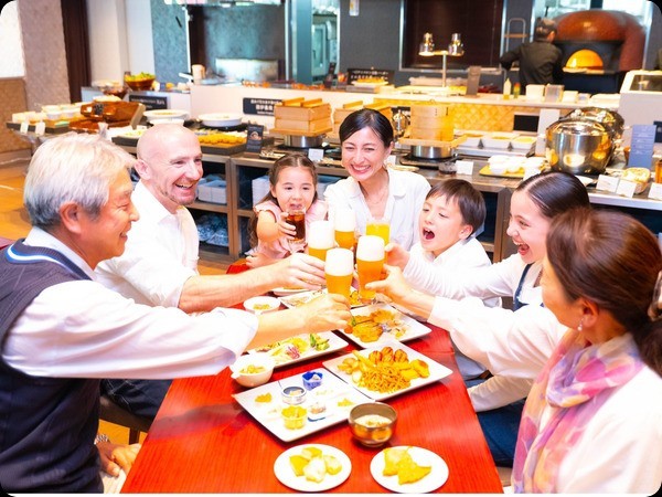 ホテルフラッグス佐世保九十九島 【早割60／2食付19：30～】■ディナービュッフェ■　五感を刺激するライブキッチン！