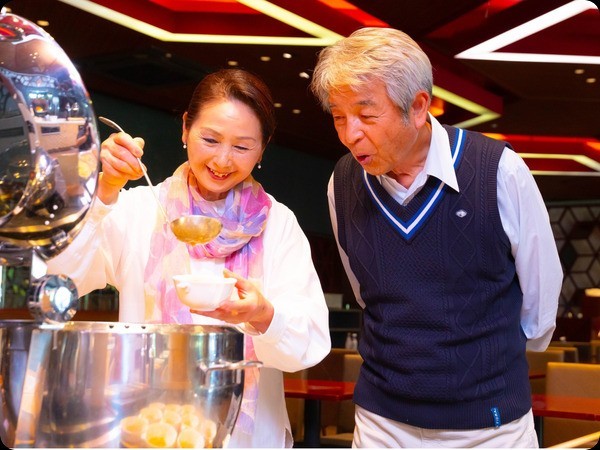 ホテルフラッグス佐世保九十九島 【早割60／2食付19：30～】■ディナービュッフェ■　五感を刺激するライブキッチン！