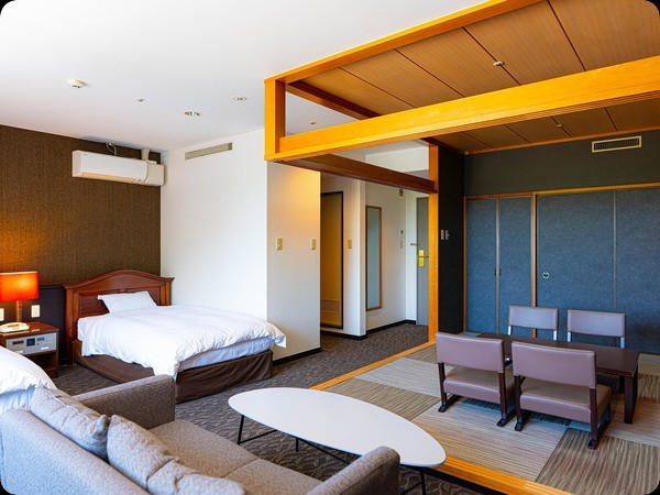 ホテルフラッグス佐世保九十九島 【本館】和洋室（ツイン＋和室6畳／48平米）