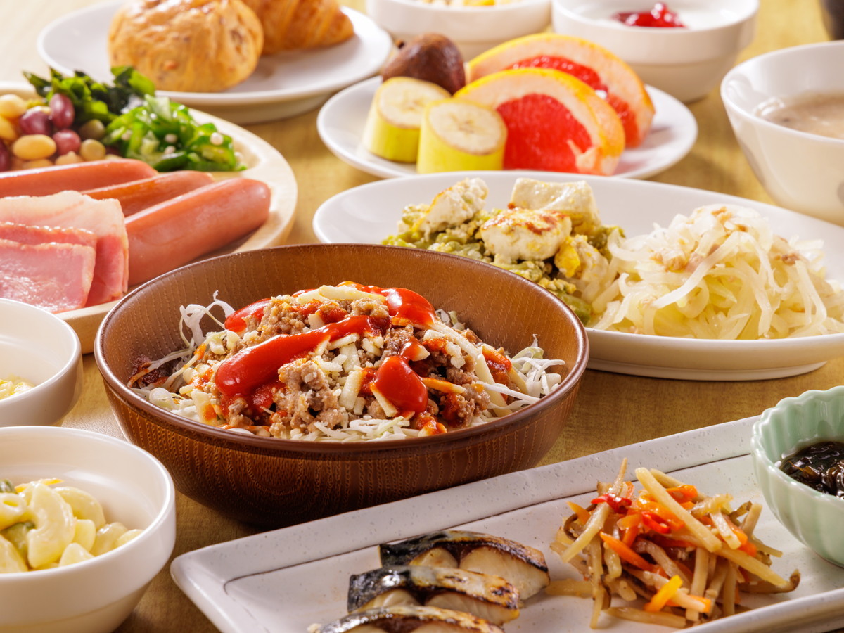 西鉄リゾートイン那覇 ◆沖縄料理を含む朝食ブッフェ付プラン（朝食時間6:30 OPEN）