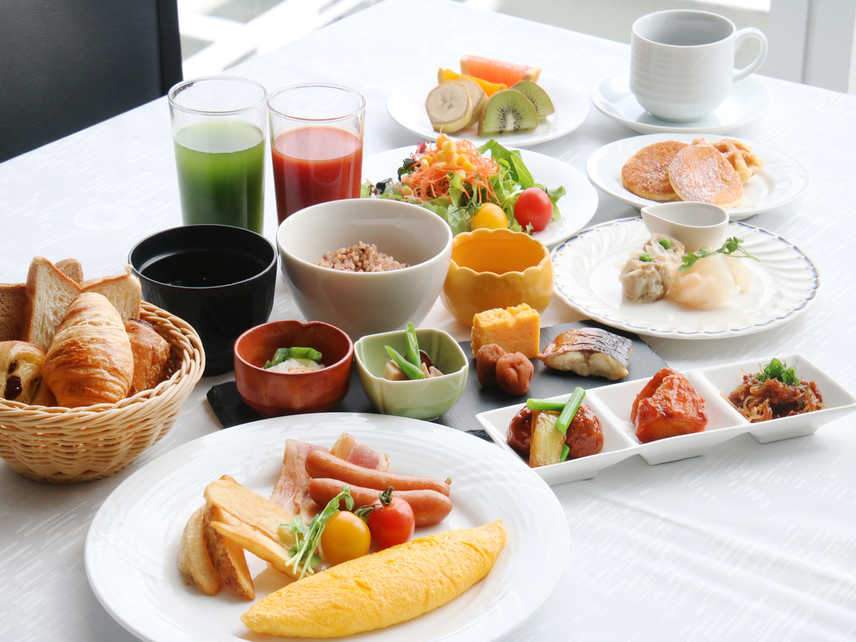 ニューオータニイン横浜プレミアム 【種類豊富な朝食付】シェフがあなたの為にオムレツを作ります。パパ・ママ必見！添い寝無料 + ミニ宿泊セット