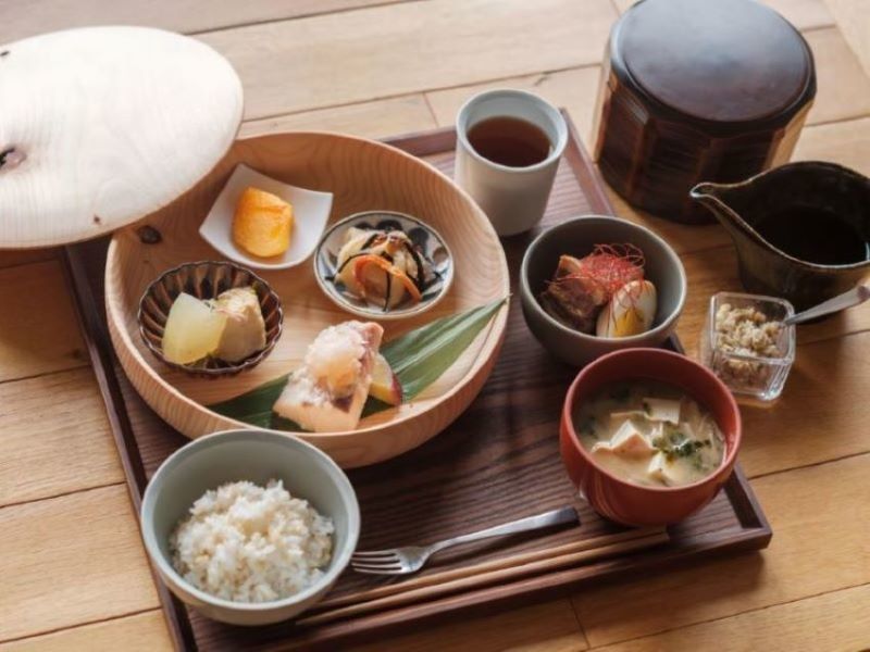 カラリト五島列島 【special offer|最大50％OFF|朝食付き】島食材にこだわった一汁四菜膳【～3/14】