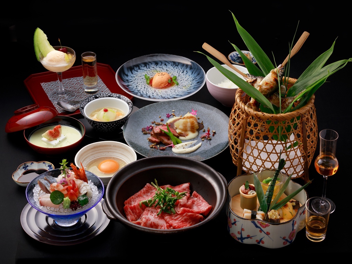 奥日田温泉 うめひびき 【記念日プラン】スパークリングワイン&ケーキ付【極上会席】料理長厳選「おおいた和牛プレミアム会席」