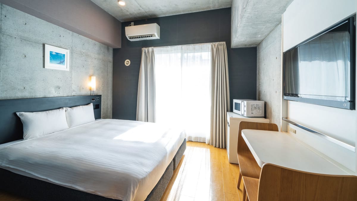 那覇ウエスト・イン  新館／禁煙　プレミアムクイーン（マイクロバブルバス）（3階フロア）　電子レンジ付　バス・トイレ別