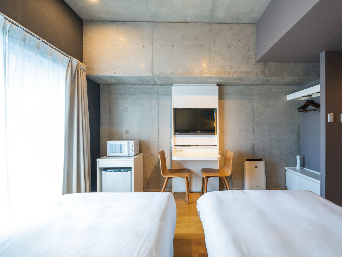 那覇ウエスト・イン  新館／禁煙　スタンダードツイン　電子レンジ付　バス・トイレ別