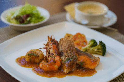 ムーンオーシャン宜野湾　ホテル＆レジデンス 【DP】【早割60日前】海と空、夕陽が望める広々お部屋をご用意！全室キッチン完備オーシャンビュー【朝夕食付】