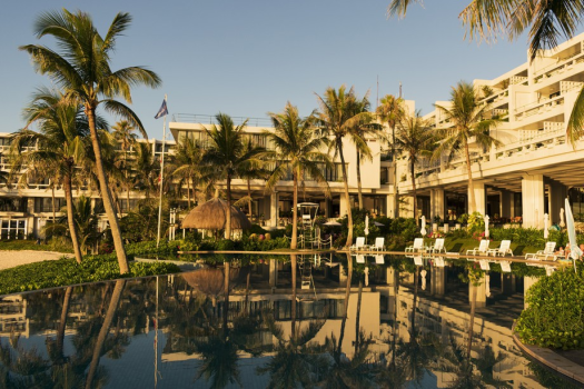 ザ・ムーンビーチ ミュージアムリゾート 【早割】28日前までのご予約におすすめ/朝食付(DP)