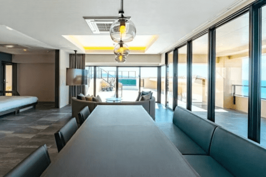 AQUASENSE Hotel ＆ Resort アクア　プールスイート(9F)