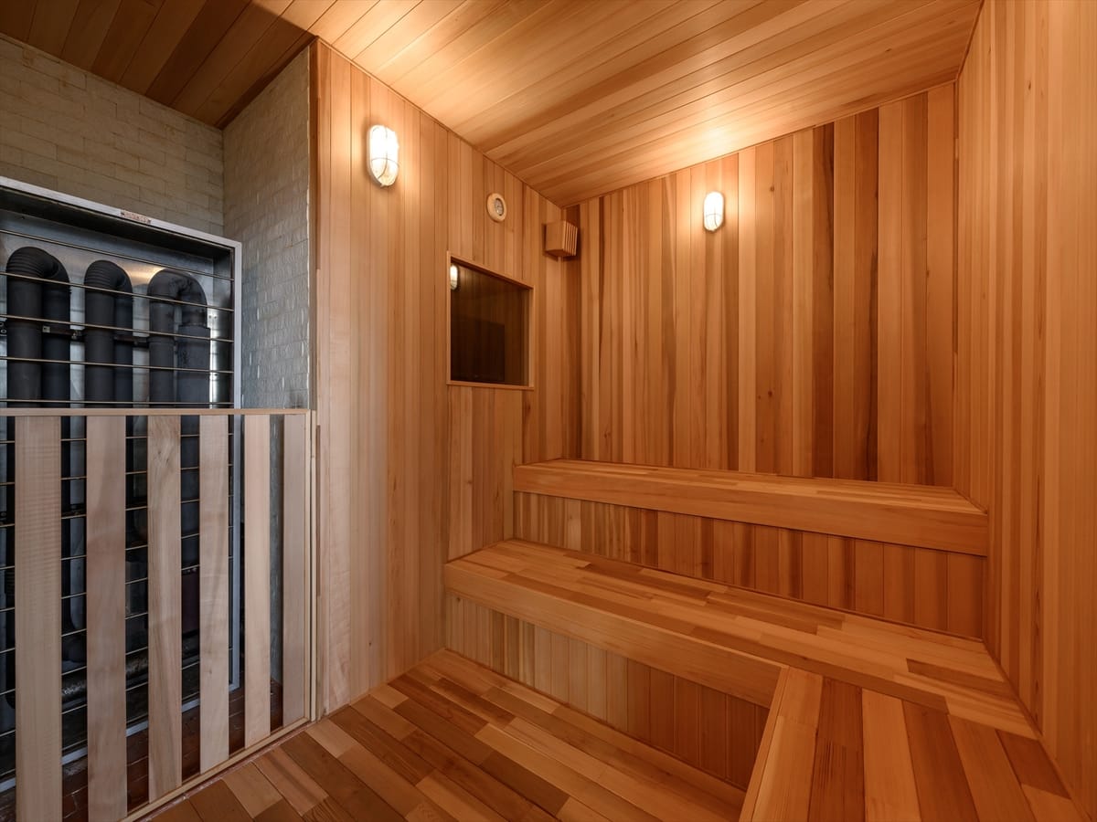 ホテルリゾネックス名護 【プラン限定｜大浴場＆サウナ利用特典】旅の疲れを癒す、ゆったり寛ぐリラックスステイ【朝食付】