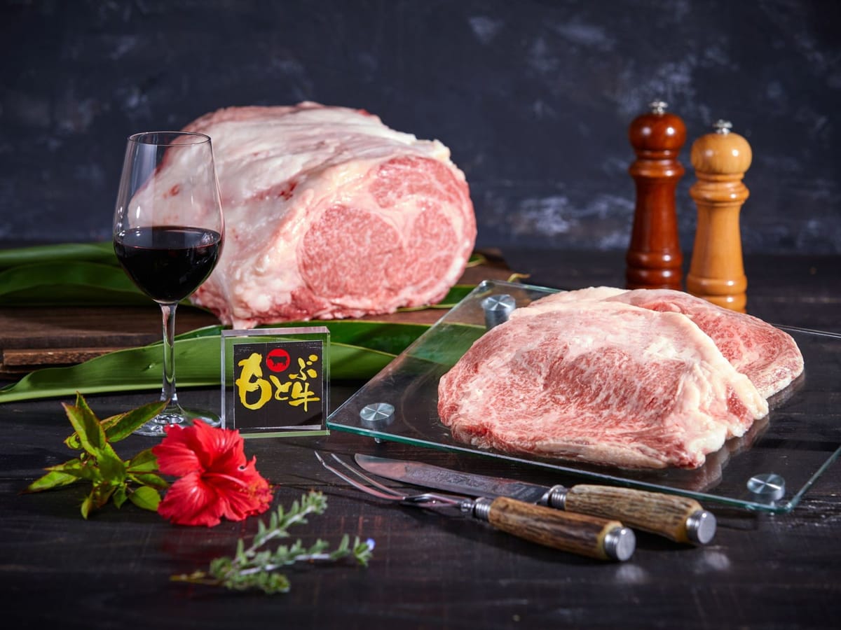 ロイヤルビューホテル美ら海 【ゴールデンウィーク限定☆】もとぶ牛ステーキ食べ放題＋90分飲み放題♪特別ディナー！（夕朝食付）