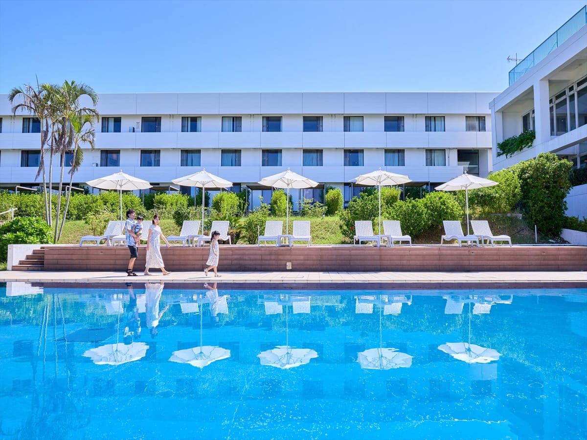 ロイヤルビューホテル美ら海 【ゴールデンウィーク限定☆】もとぶ牛ステーキ食べ放題＋90分飲み放題♪特別ディナー！（夕朝食付）