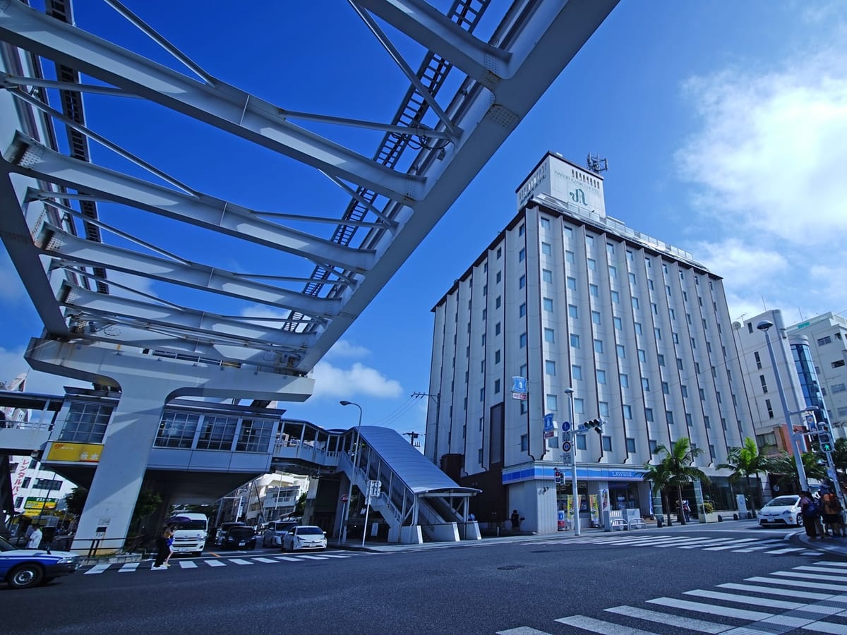 南西観光ホテル 【旅の拠点に〇】駅改札から徒歩1分・国際通り目の前★モノレールで主要観光地も楽々アクセス♪<素泊り>