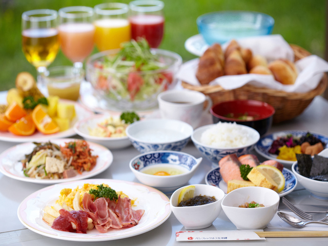 パシフィックホテル沖縄 【館内利用券1000円付】館内レストランやショップで使える利用券&ウェルカムドリンク付き【朝食付】