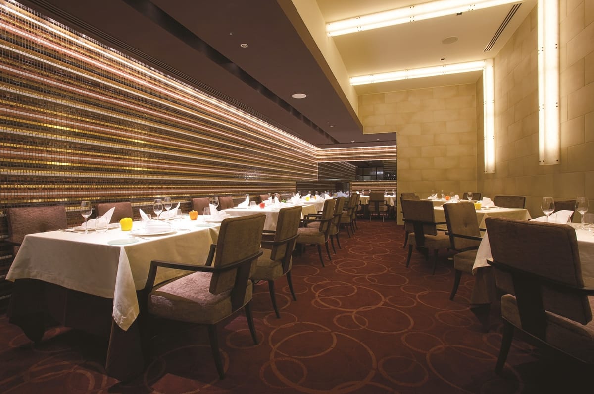 グランドニッコー淡路 淡路牛＆海の幸の恵みを贅沢に堪能【地産地消 洋コース】（夕朝食付）