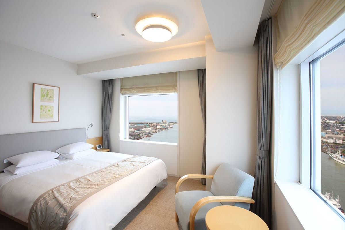 ホテル日航新潟 デラックスダブル　喫煙　30㎡