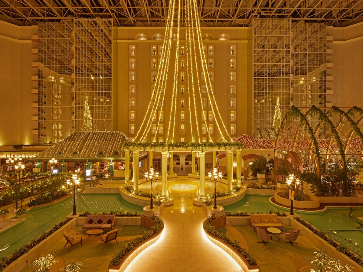 グランドニッコー東京ベイ 舞浜   ［パークから戻った後にもオススメ］ホテル自慢のディナーブッフェ付