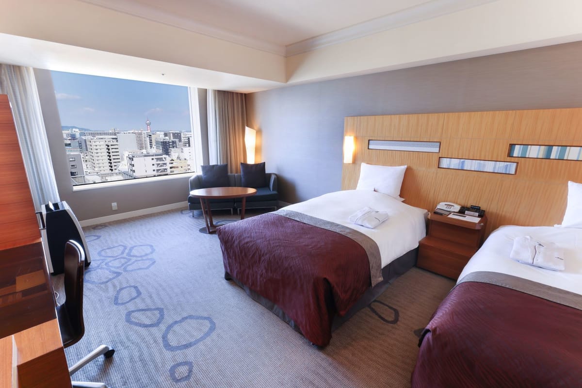 ホテルオークラ福岡 【地下鉄1日乗車券付】行く先々で特典いっぱい！お得に福岡めぐり（朝食付）