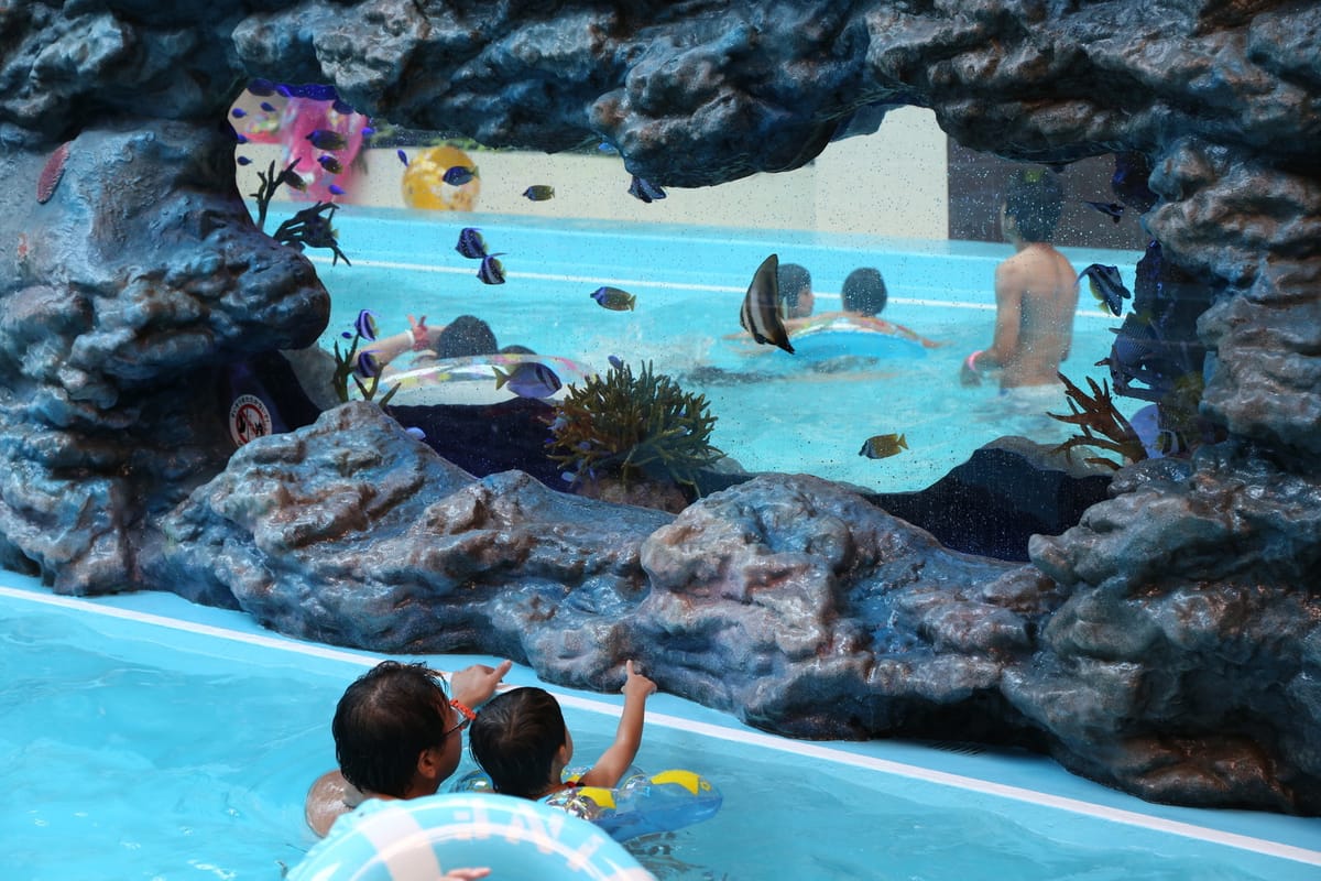 ホテルハワイアンズ 【遊んで食べて大満足!】福島の郷土料理とハワイ料理を味わうディナーバイキング