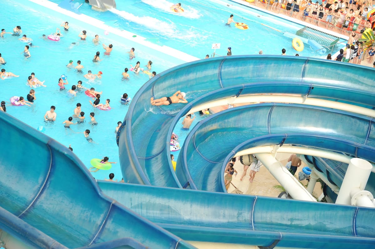 ホテルハワイアンズ 【学生限定・スライダー3種1日券付き】学生の今だけお得な学割プラン!ディナーバイキング