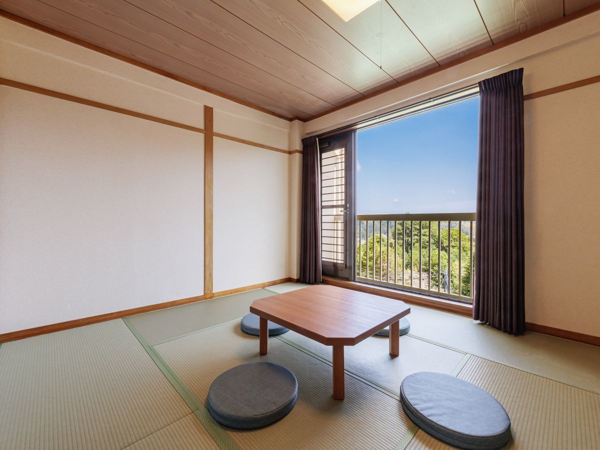 ホテルハワイアンズ 和室10畳バス付