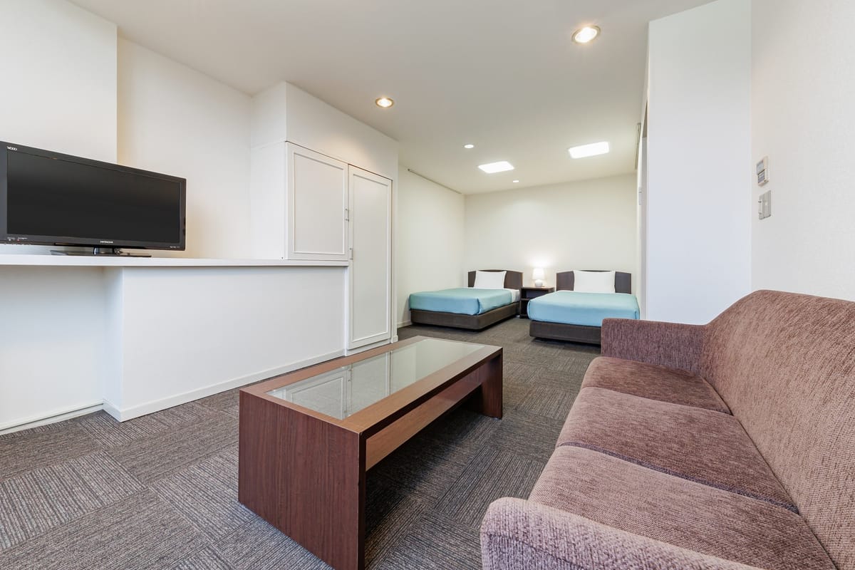 ホテルハワイアンズ デラックスフォース バス付(禁煙)