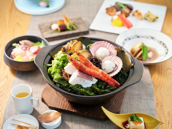 NEMU RESORT 【丘・森の中のプライベート空間】『ヴィラ』に宿泊！ご夕食はレストランでのお料理に舌鼓　コースディナー付（夕朝食付）