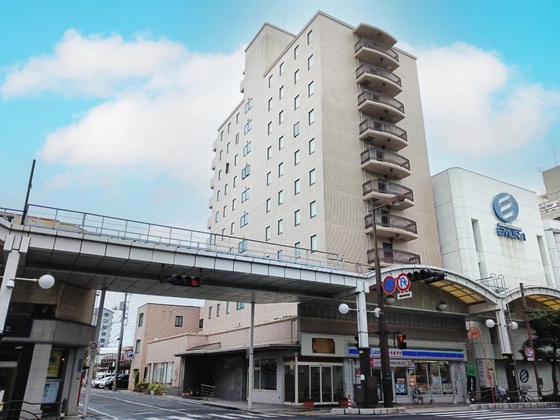 アパホテル〈山口岩国駅前西〉