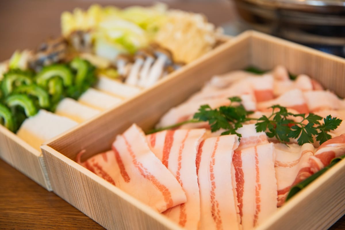 KAYATSUMA OKINAWA HOTEL＆RESORT 【早割60】■夕朝食付■部屋食／しゃぶしゃぶ