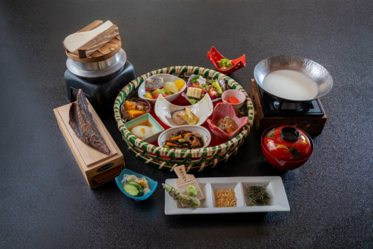澄江知多 【18歳以上の宿】＼オールインクルーシブ／夕食不要の方♪知多の地産食材を用いた選べる朝ご飯【朝食付】
