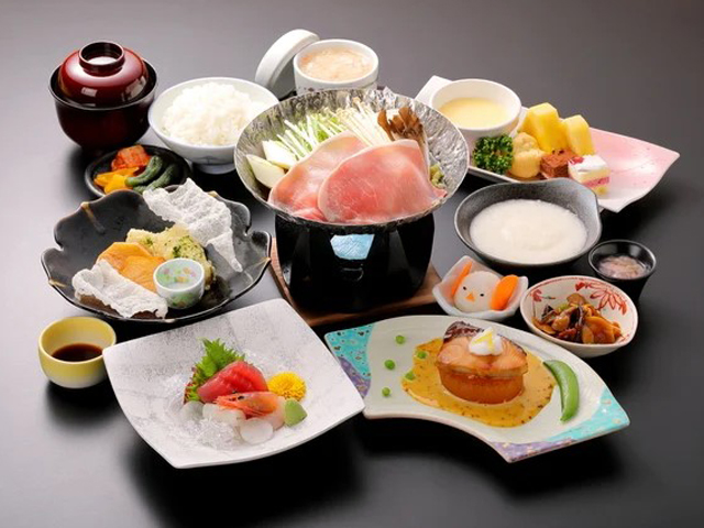 休暇村 支笏湖 【１泊2食】みずうみ会席　2025秋冬
