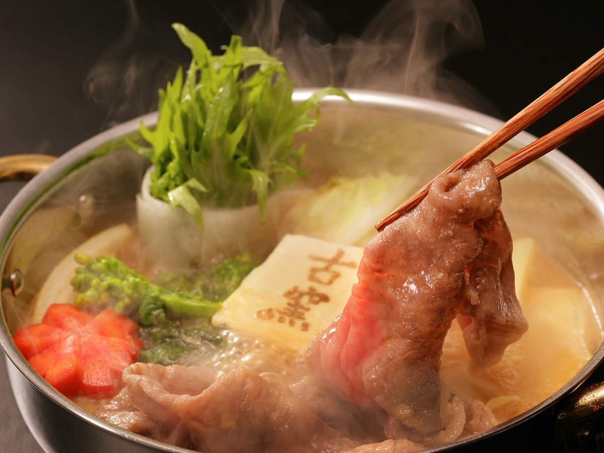 日本の宿　古窯 【 スタンダード 】プランに迷った方はこれ！人気の山形牛すき焼きを堪能【レストラン】