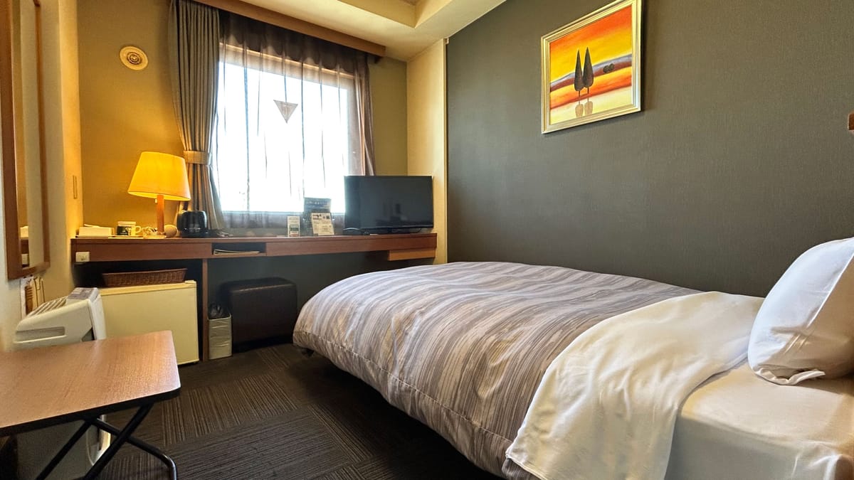 ホテルルートインコート藤岡 ◆加熱式たばこ専用◆ シングルBルーム