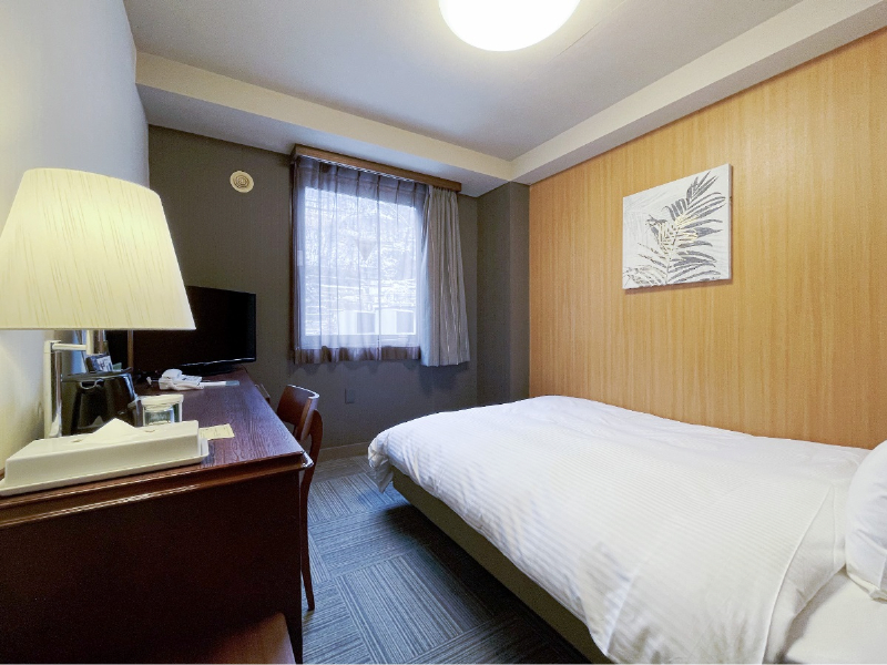 戸倉上山田天然温泉 ホテルルートイン上山田温泉 本館：◆加熱式たばこ専用◆ セミダブルルーム