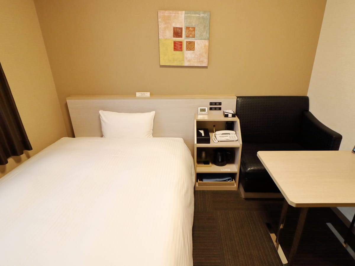 ホテルルートイン清水インター ◆加熱式たばこ専用◆ シングルルーム