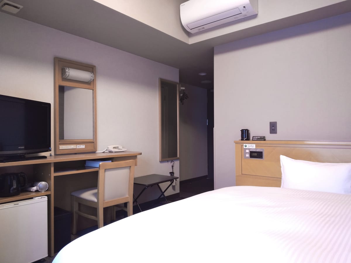 ホテルルートイン塩尻北インター ◆加熱式たばこ専用◆ シングルルーム