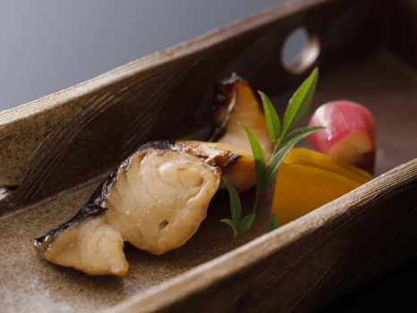 飛鳥荘 【食事処で味わう -季節の会席-】 大和の旬食材を活かした和会席をお手軽に楽しむ