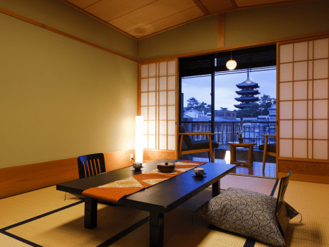 飛鳥荘 ■和室10帖■【興福寺側】～美しき奈良の風情と世界遺産～