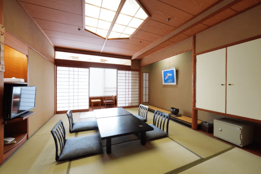 曲水の庭 ホテル玉泉 別館和室10畳