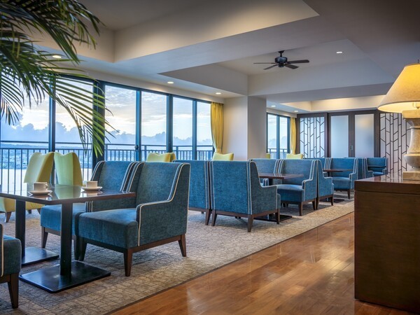 サザンビーチホテル＆リゾート沖縄 【スタンダード】ビューバスから絶景を独占！最上階120平米スイートルームSTAY＜専用ラウンジ＆選べる朝食＞