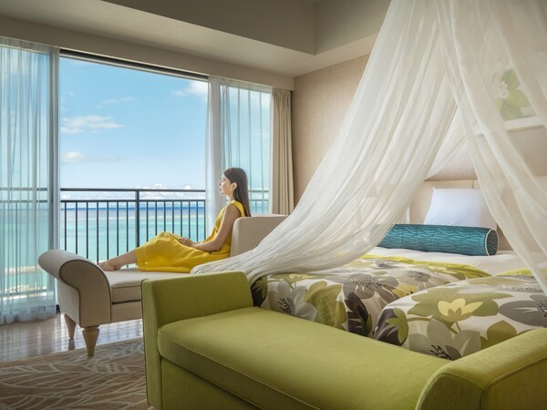 サザンビーチホテル＆リゾート沖縄 クラウンオーシャンスイート　120平米・10階