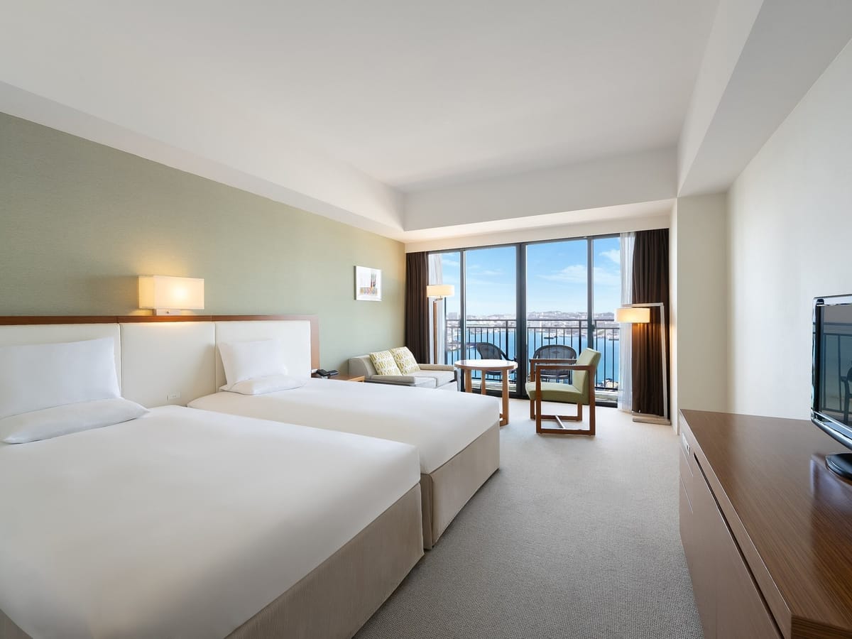 サザンビーチホテル＆リゾート沖縄 デラックスハイフロア　ハーバーグランデ　40平米・8階