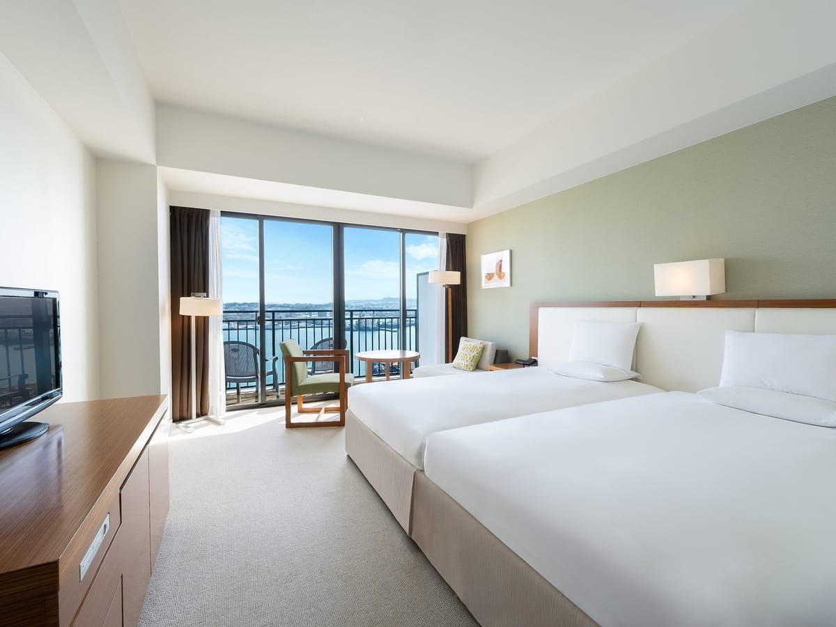 サザンビーチホテル＆リゾート沖縄 デラックスハイフロア　ハーバー　30平米・8階