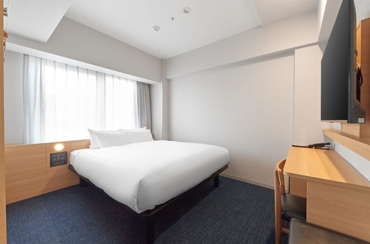 相鉄フレッサイン 京都清水五条 【全室禁煙】コンフォートダブル（デスク付）◇160cmベッド◇