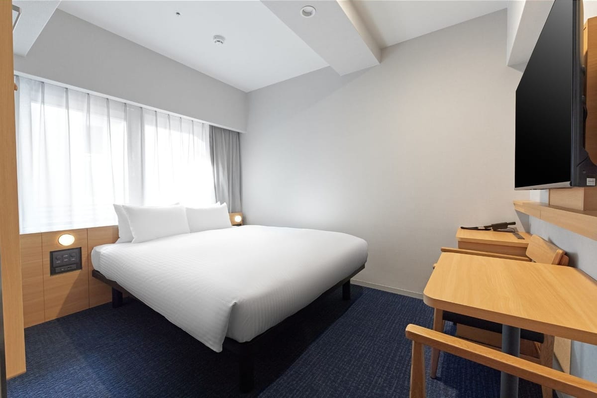 相鉄フレッサイン 京都清水五条 【全室禁煙】コンフォートダブル（テーブル付）◇160cmベッド◇