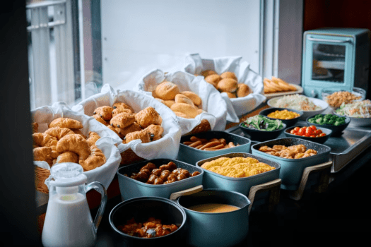 アーバイン 京都清水五条 DP【新メニューでお出迎え！おしゃれな洋食メインの朝食付き】超☆駅チカホテルのスタンダードプラン！